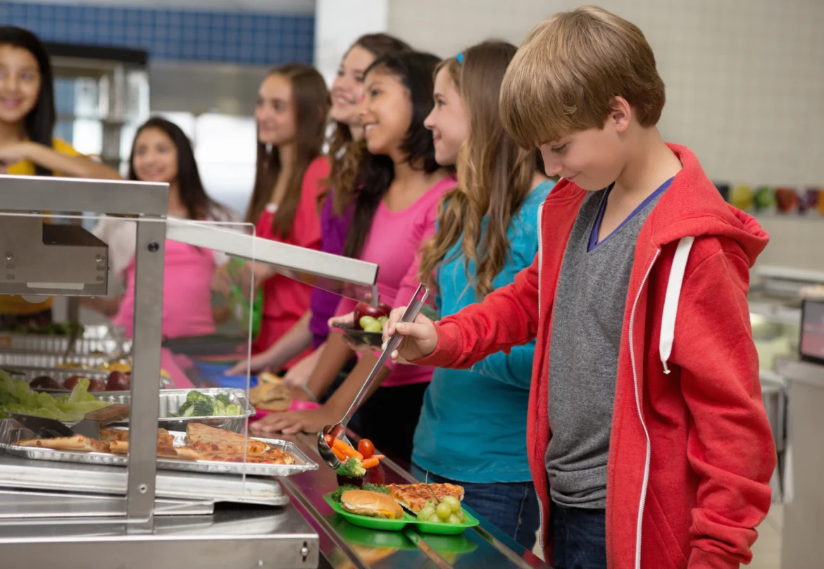 Efficient Campus Lunch Service